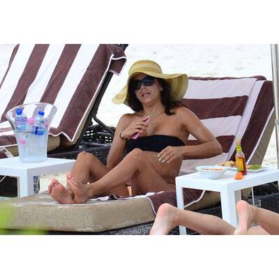 Eva Longoria zeigt heißen Bikini-Body