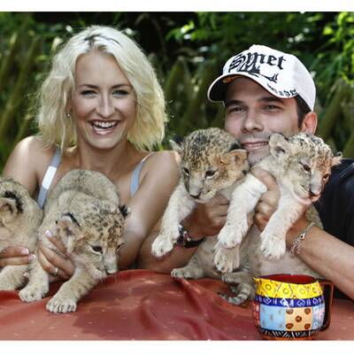 Sarah Connor tauft Löwenbabies