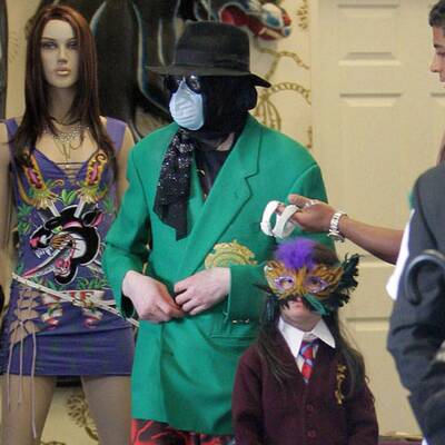 Maskenball: Jacko & seine Kids