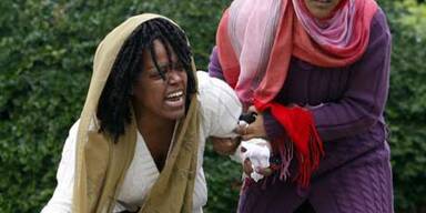 Blitz trifft Flugzeug nach dem Start