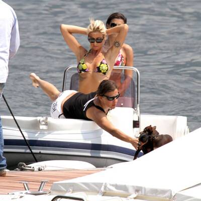 Elisabetta Canalis' Mädelstag am See