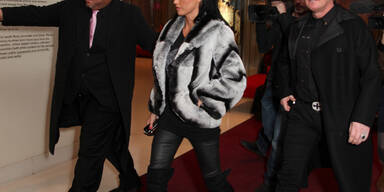 Katie Price in Wien angekommen
