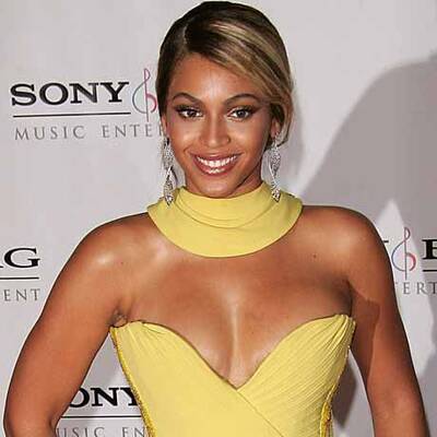 In Touch wählte: Die schönsten Brüste Hollywoods