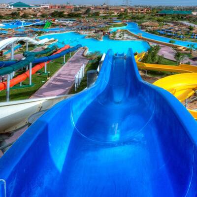 10 Hotels mit tollen Wasserrutschen