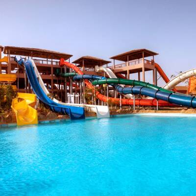 10 Hotels mit tollen Wasserrutschen