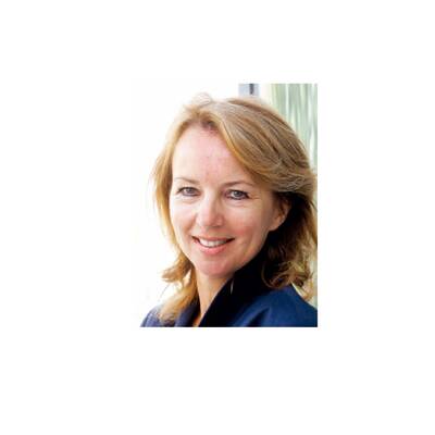 Nadja Swarovski (43)