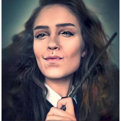 So krass verwandelt sich Make-Up-Artist Rebecca Swift