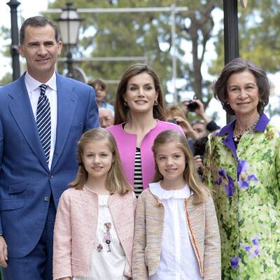 Spanische Royals besuchen die Ostermesse
