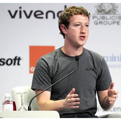 Zuckerberg trägt nach eigenen Angaben jeden Tag die gleichen grauen T-Shirts