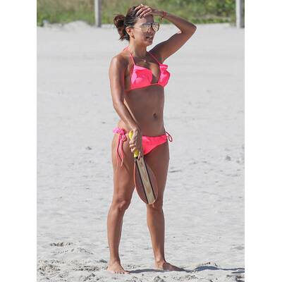 Eva Longoria zeigt am Strand ihren heißen Bikini-Body