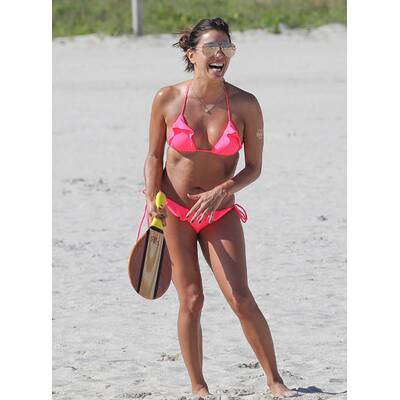 Eva Longoria zeigt am Strand ihren heißen Bikini-Body
