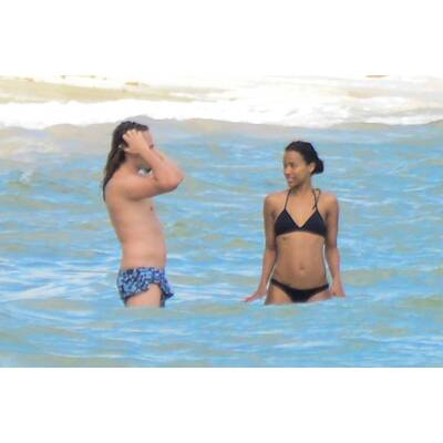 Zoe Saldana & Ehemann Marco Perego: Knutsch-Show in Mexiko