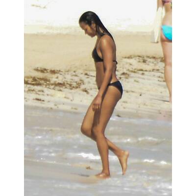 Zoe Saldana & Ehemann Marco Perego: Knutsch-Show in Mexiko