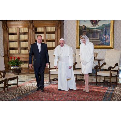 Fürstin Charlène & Albert treffen Papst Franziskus