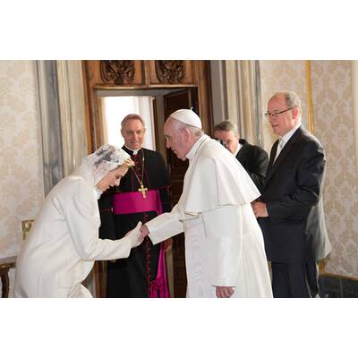 Fürstin Charlène & Albert treffen Papst Franziskus