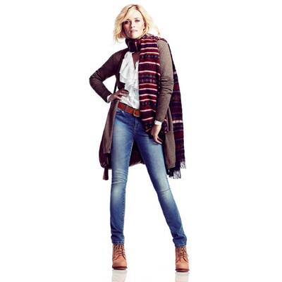 Reese Whiterspoon modelt für Lindex