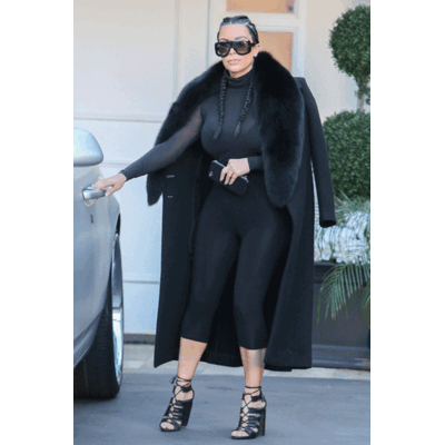 Kim Kardashian im Darth Vader Look