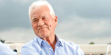 Frank Stronach wird Missen-Juror!