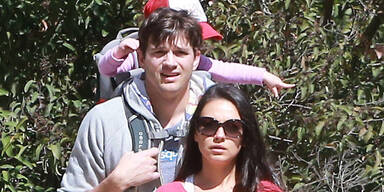 Mila Kunis & Ashton Kutcher