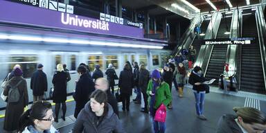 Tausende Studierende fordern Geld f&uuml;r Semestertickets zur&uuml;ck