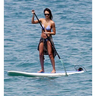 Jessica Alba zeigt sexy Bikini-Body