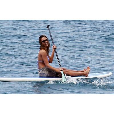 Jessica Alba zeigt sexy Bikini-Body