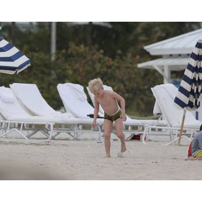 Lilly Becker relaxt mit Sohn Amadeus in Miami