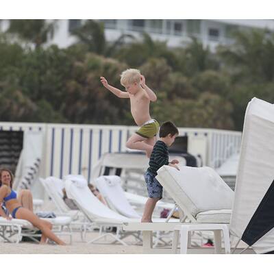 Lilly Becker relaxt mit Sohn Amadeus in Miami