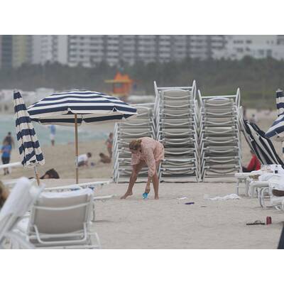 Lilly Becker relaxt mit Sohn Amadeus in Miami