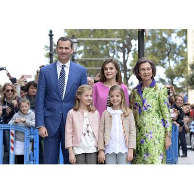 Spanische Royals besuchen die Ostermesse