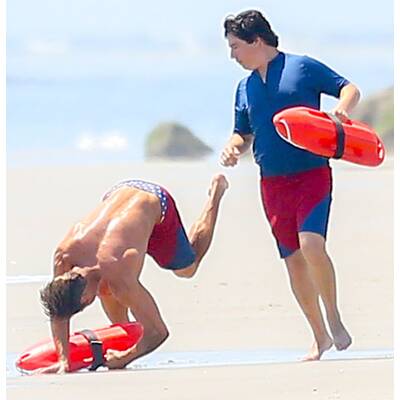 Zac Efron stürzt am 