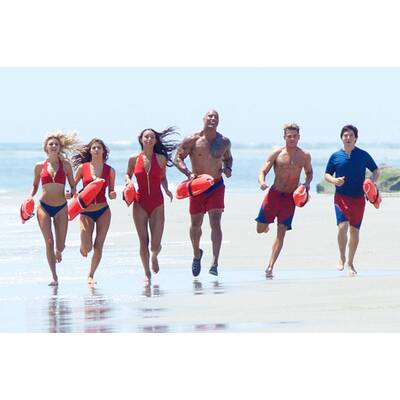 Zac Efron stürzt am 