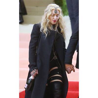 Met Gala: Madonna ging mit Flasche