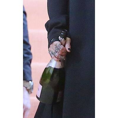 Met Gala: Madonna ging mit Flasche