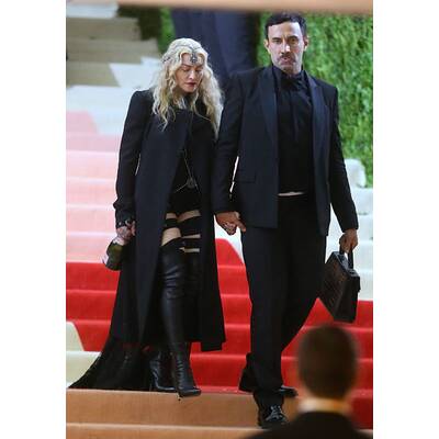 Met Gala: Madonna ging mit Flasche