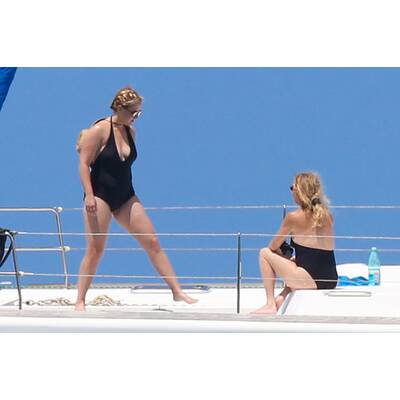 Kate Hudson: Badespaß mit Goldie Hawn & Amy Schumer