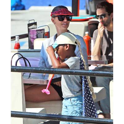 Charlize Theron: Sohn liebt Disney-Prinzessinnen