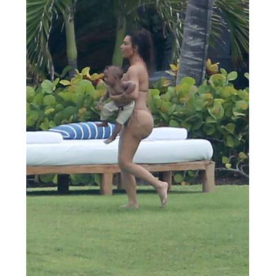 Kim Kardashian: Badetag mit Kids