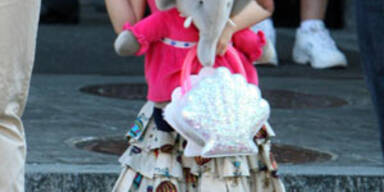 Suri Cruise trägt weiter High Heels