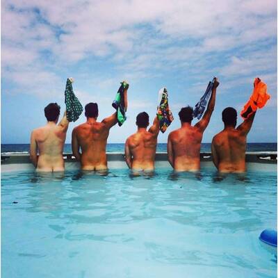 Wenn Männer wie Frauen posieren 