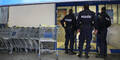 Supermarkt vor Ladenschluss überfallen