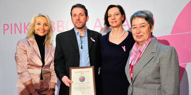 Elina Garanca verlieh Pink Ribbon Award  