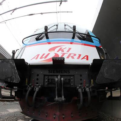 ÖSV-Stars präsentieren sich am Westbahnhof