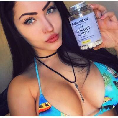 Claudia Alende - Die brasilianische Megan Fox