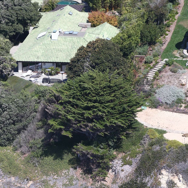 Angelina Jolie: Villa in Malibu