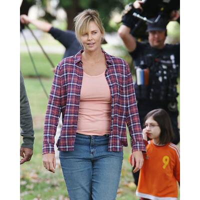 Charlize Theron sieht verändert aus