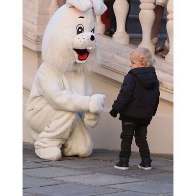 Die Monaco-Zwillinge beim Weihnachtsmann