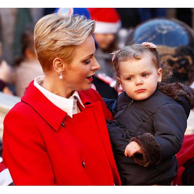 Die Monaco-Zwillinge beim Weihnachtsmann