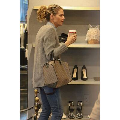 Heidi Klum shoppt ohne Make-up