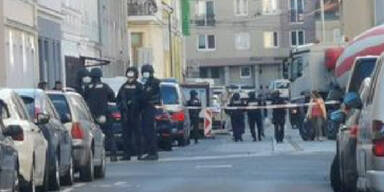 SCHLIESSUNG VON RADIKALEN MOSCHEEN ANGEORDNET / TEWHID-MOSCHEE IN MEIDLING